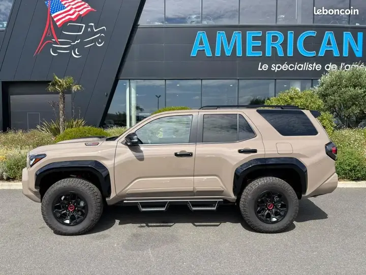 Toyota 4Runner 2025 photo 2