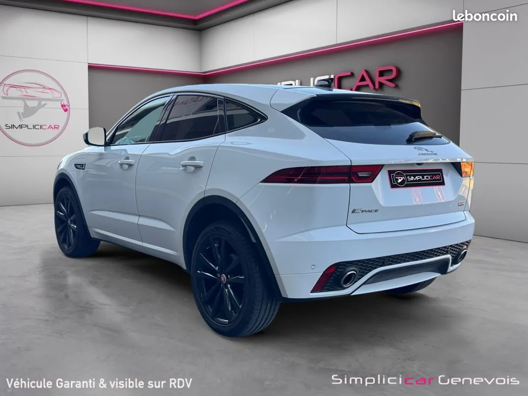Jaguar E-Pace 2019 photo 3