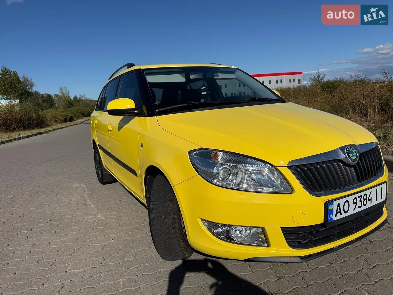 Skoda Fabia 2012 photo 4