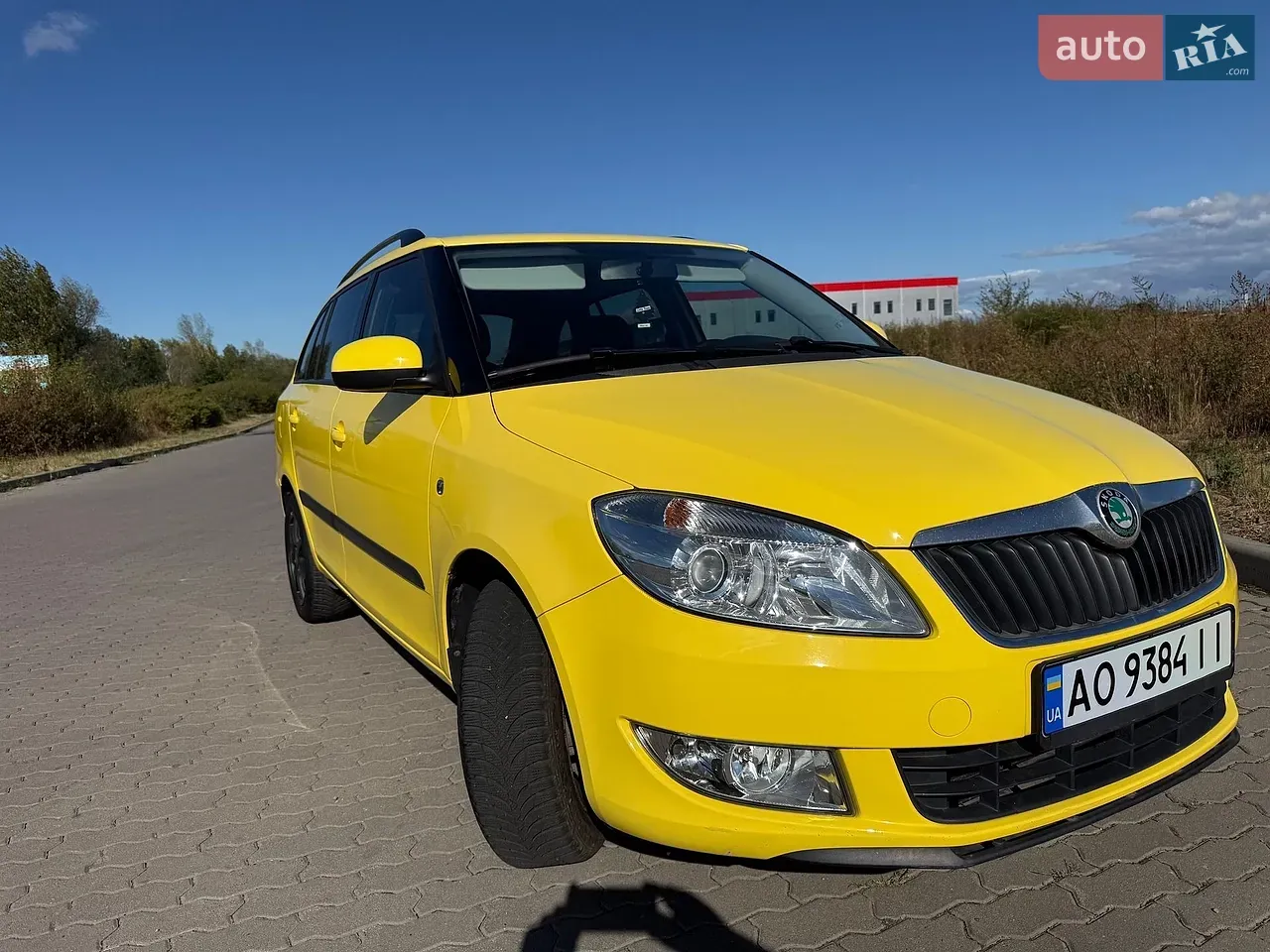 Skoda Fabia 2012 photo 3