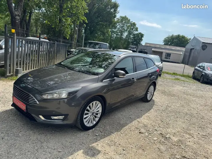 Ford Focus 2014 photo 2