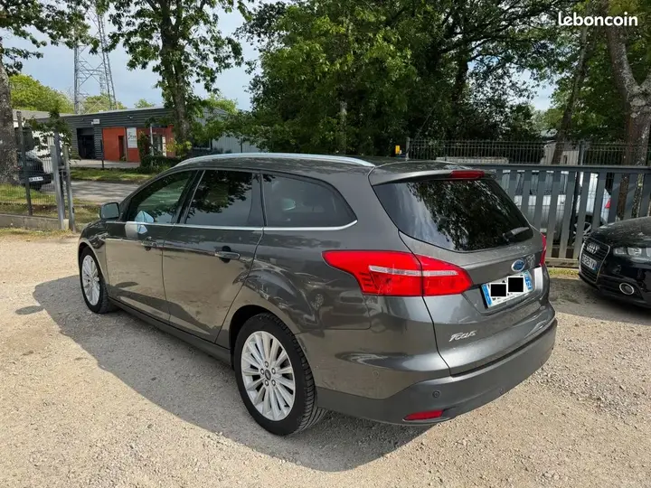 Ford Focus 2014 photo 4