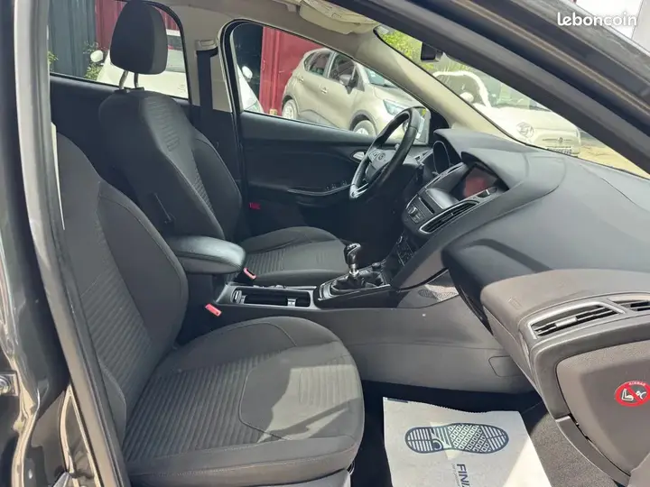 Ford Focus 2014 photo 5