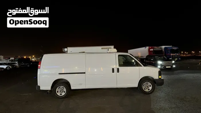 GMC Savana