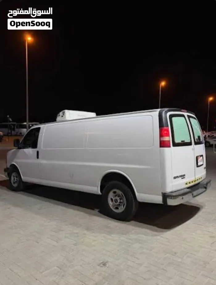 GMC Savana 2014 photo 3