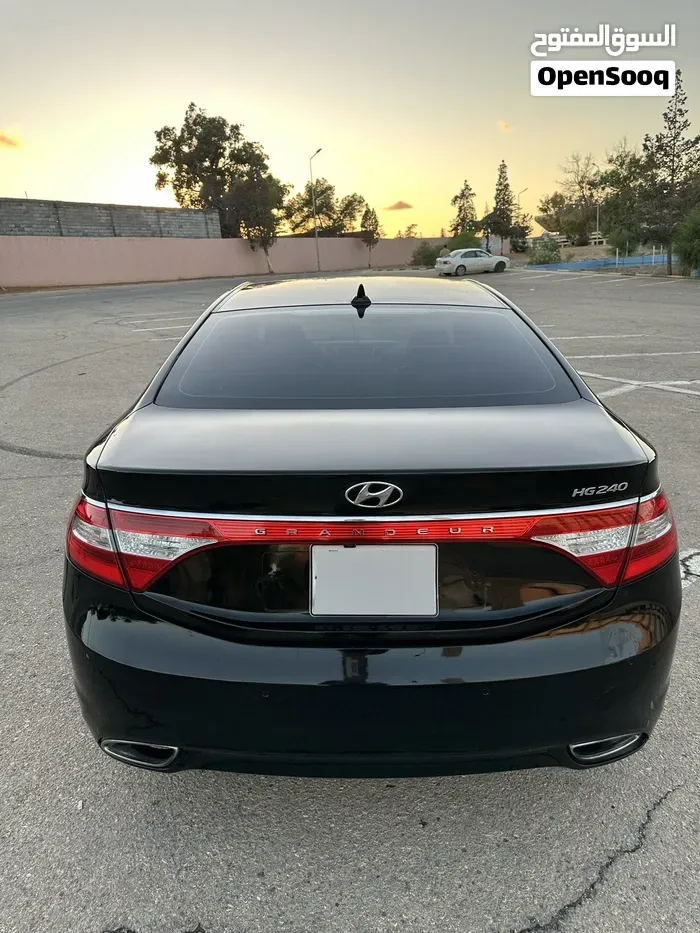 Hyundai Azera 2012 photo 2