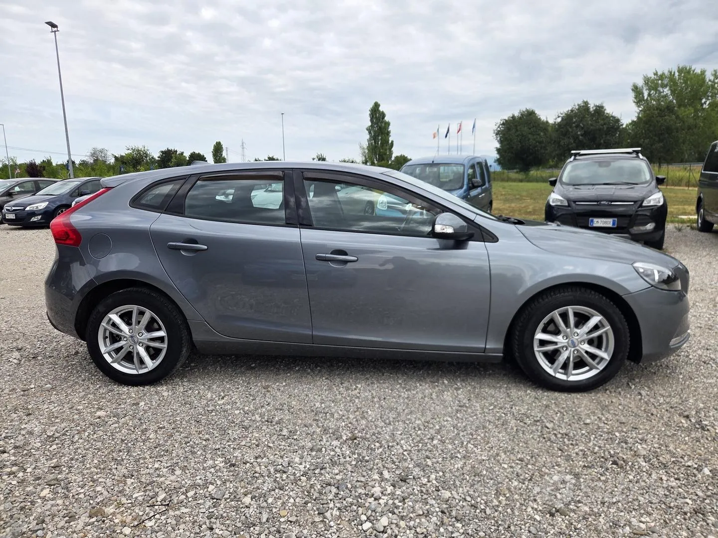 Volvo V40 2015 photo 3