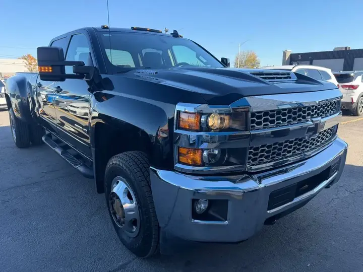Chevrolet Silverado 2019 photo 2