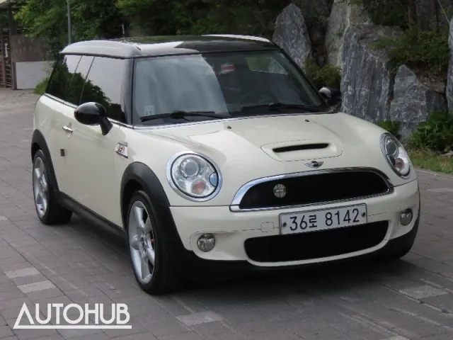 Mini Cooper 2010 photo 2