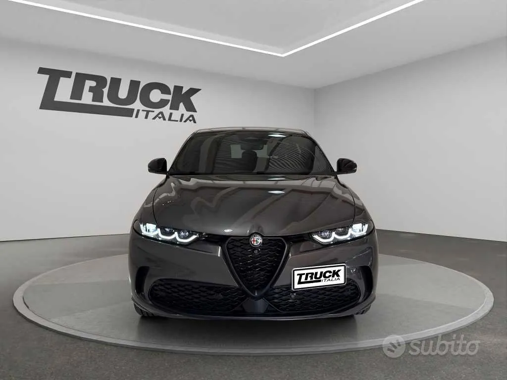 Alfa Romeo Tonale 2024 photo 2