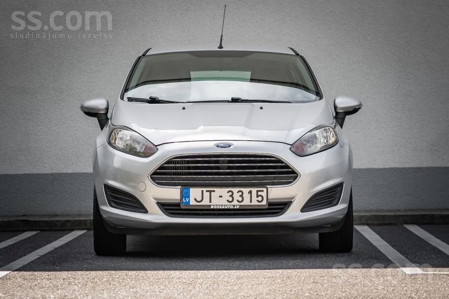Ford Fiesta 2014 photo 2