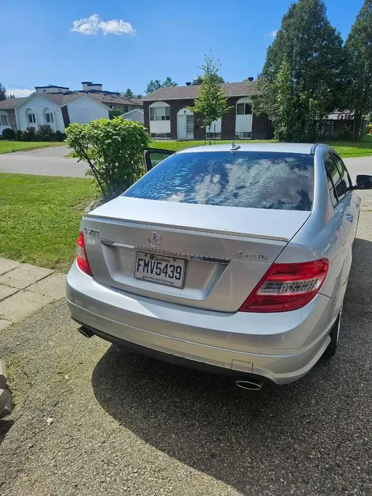 Mercedes-Benz C-Class 2009 photo 2