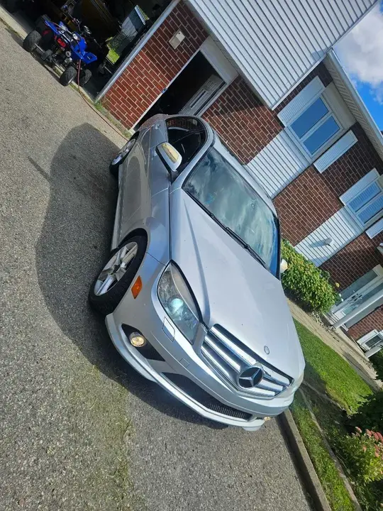 Mercedes-Benz C-Class 2009 photo 3
