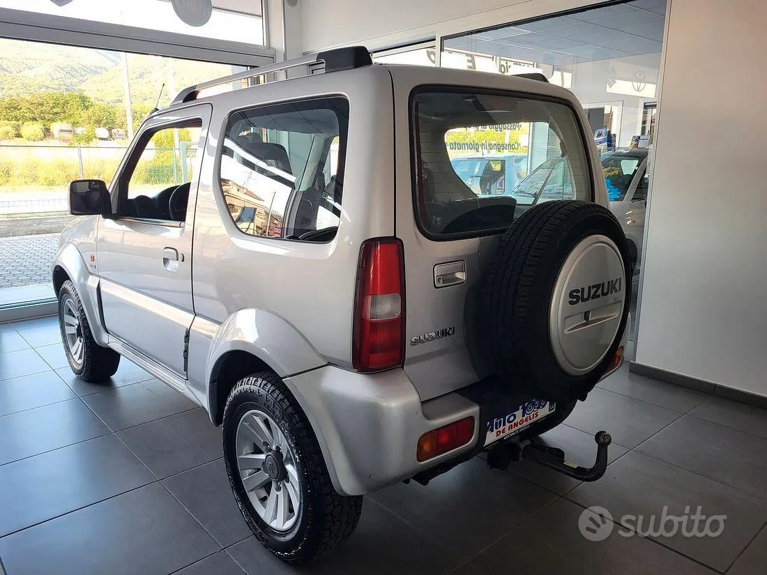 Suzuki Jimny 2009 photo 4