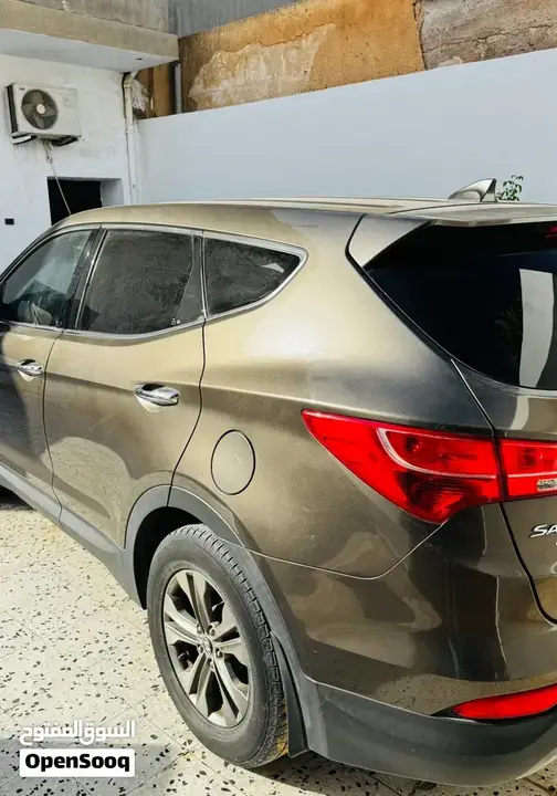 Hyundai Santa Fe 2014 photo 3
