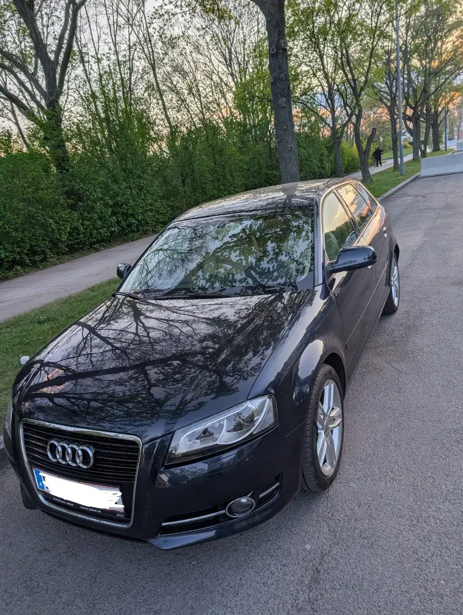 Audi A3 2010 photo 2