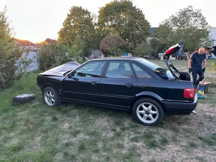 Audi 80 1993 photo 2