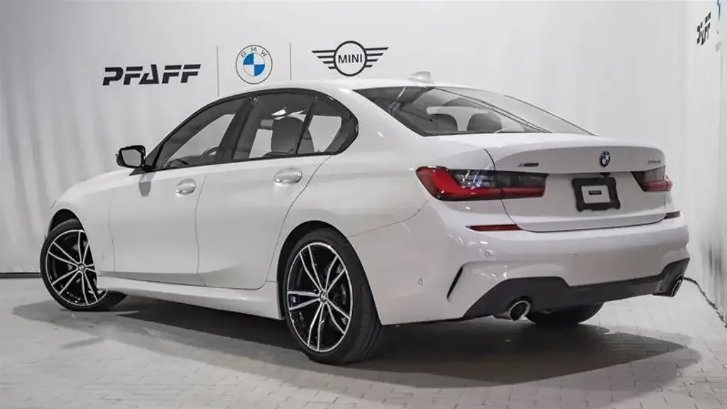 BMW 3 Series 2020 photo 4