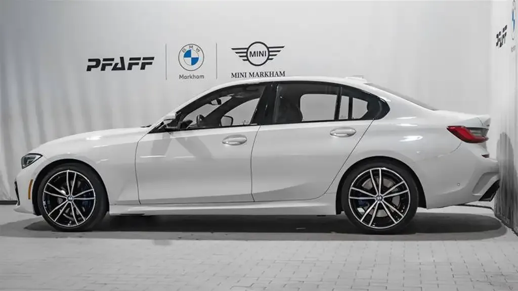 BMW 3 Series 2020 photo 2