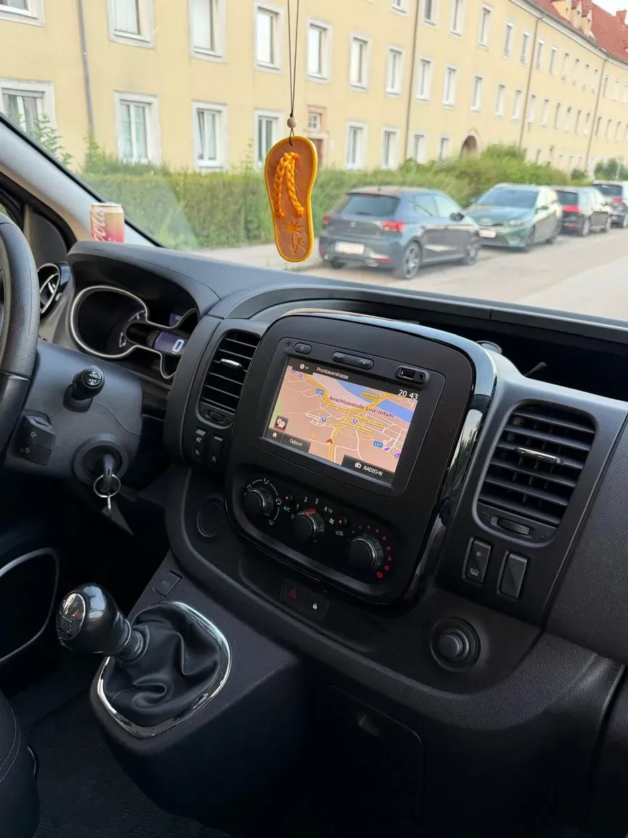 Opel Vivaro 2016 photo 3