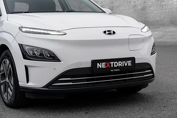 Hyundai Kona 2023 photo 2