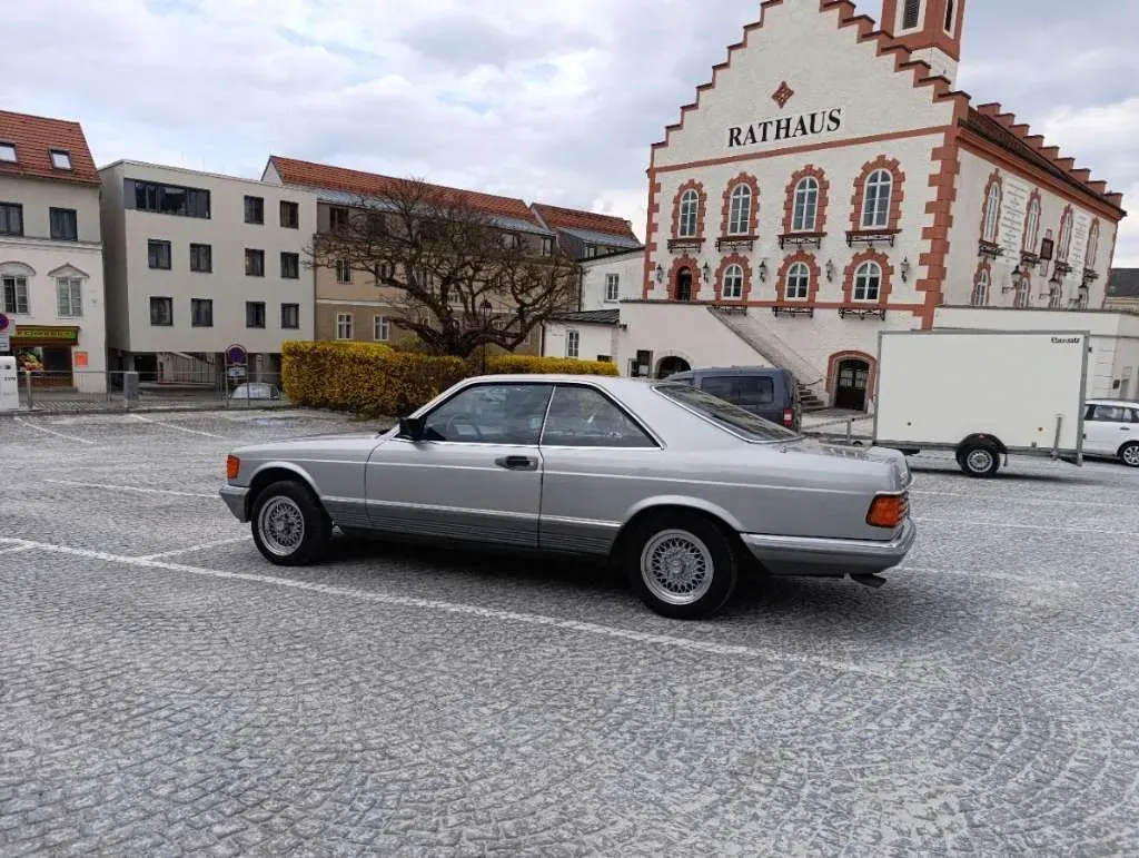 Mercedes-Benz S-Class 1984 photo 2