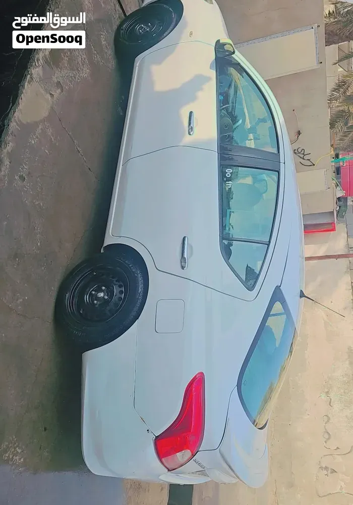 Nissan Sunny 2023 photo 3