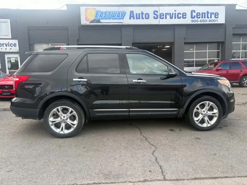 Ford Explorer 2011 photo 2