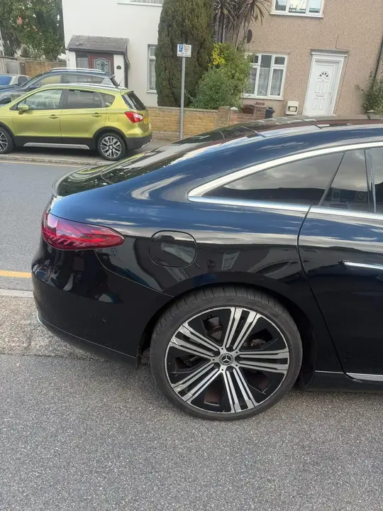 Mercedes-Benz Eqs 2022 photo 2