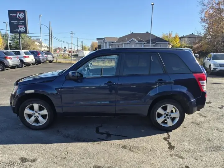 Suzuki Grand Vitara 2010 photo 4
