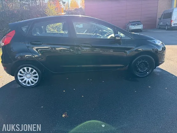 Ford Fiesta 2013 photo 4