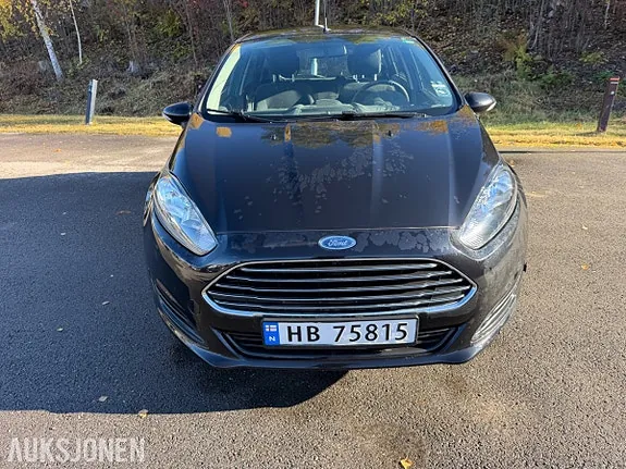 Ford Fiesta 2013 photo 2