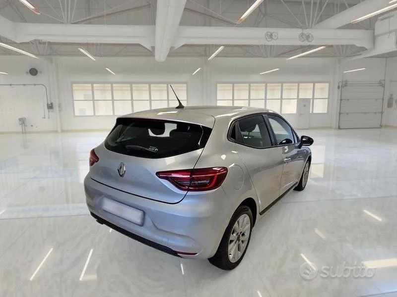 Renault Clio 2019 photo 2