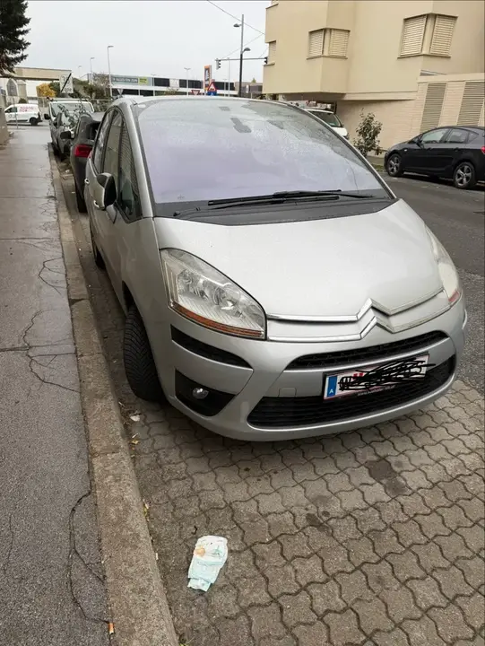 Citroen C4 Picasso 2009 photo 3