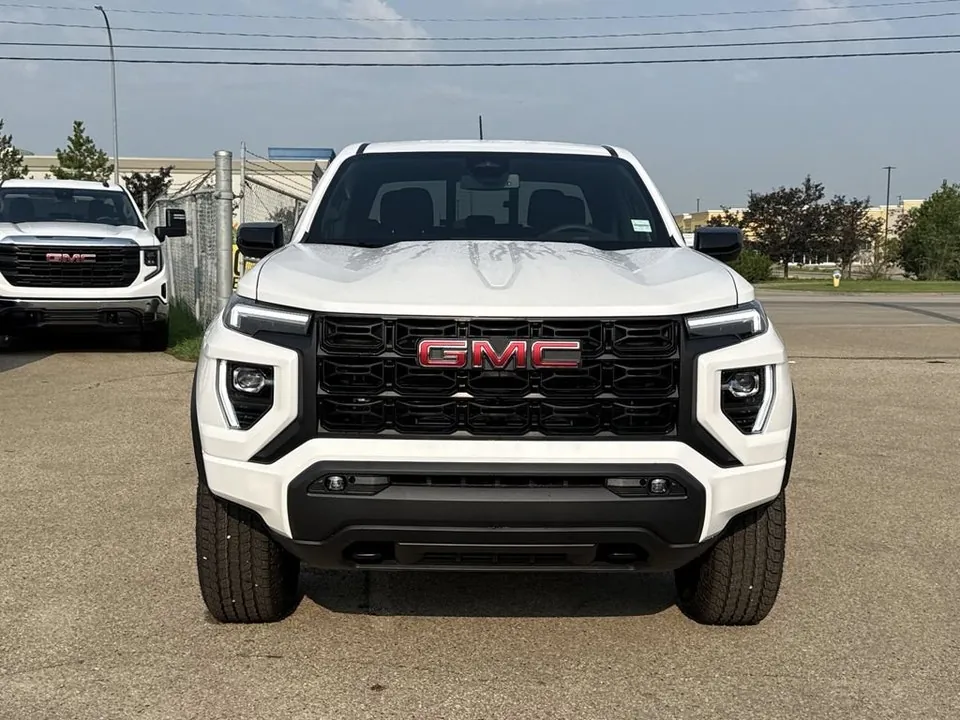 GMC Canyon 2026 photo 3