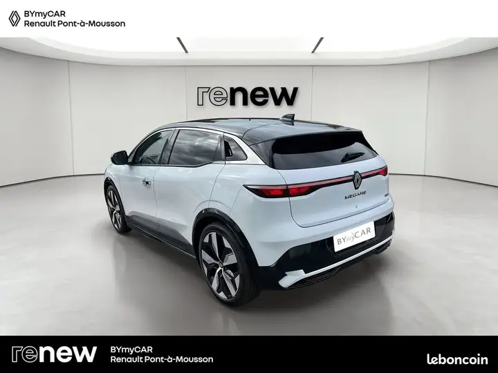 Renault Megane 2023 photo 3