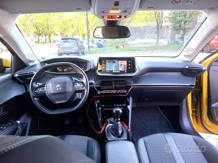 Peugeot 208 2021 photo 5