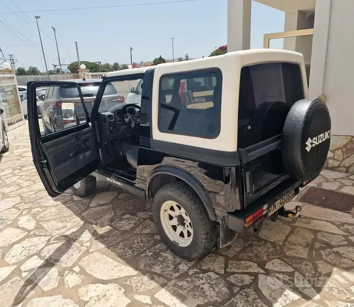 Suzuki Samurai 1988 photo 4