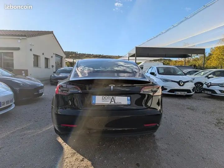 Tesla Model 3 2022 photo 5