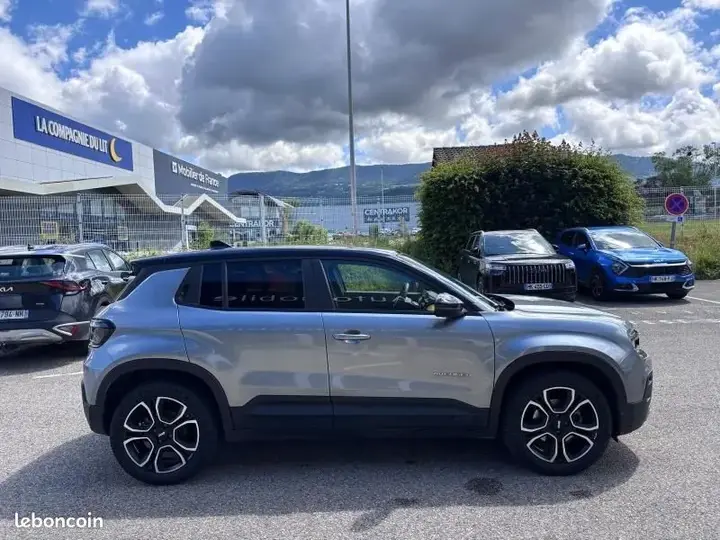 Jeep Avenger 2023 photo 4