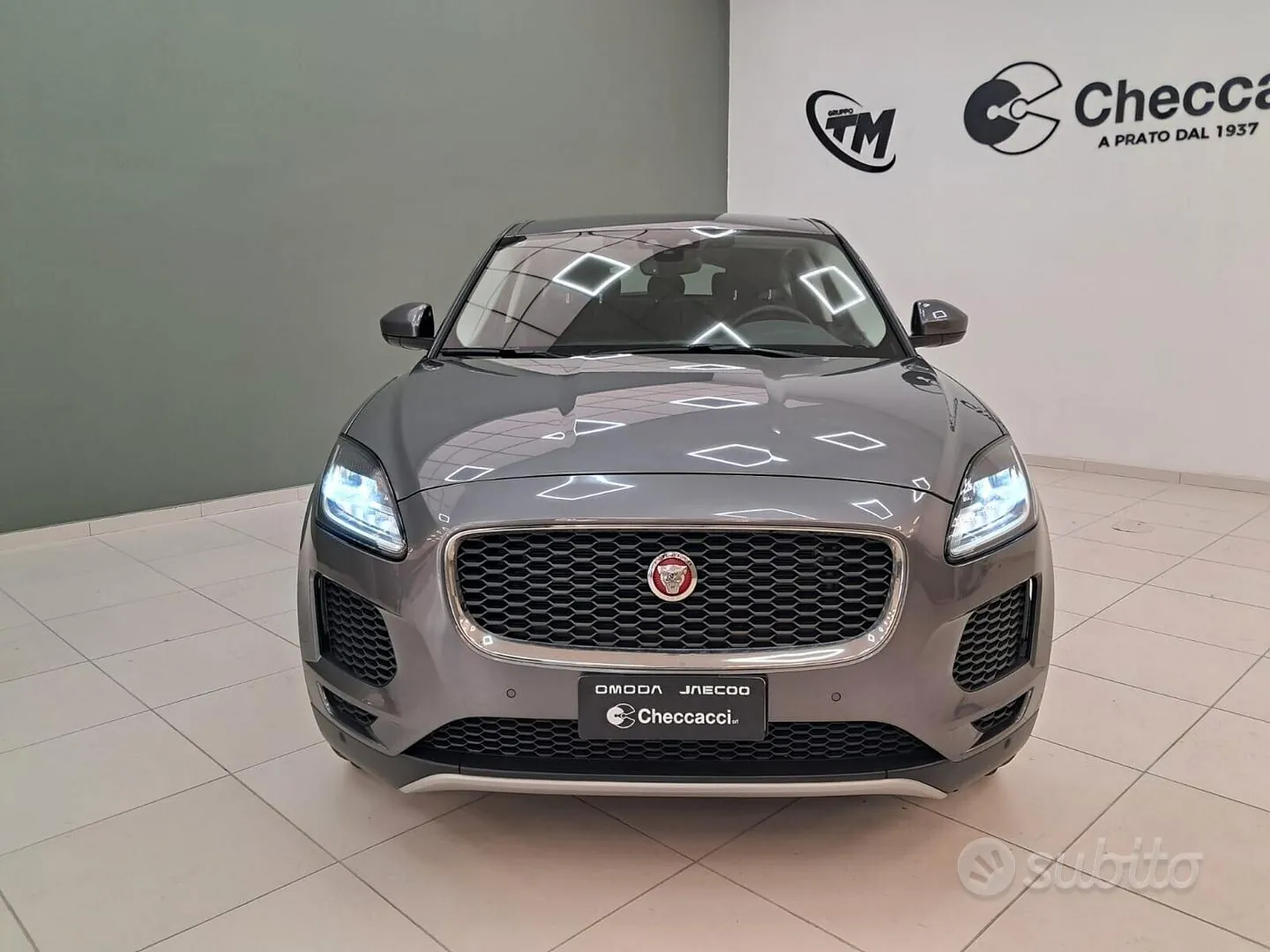 Jaguar E-Pace 2019 photo 2