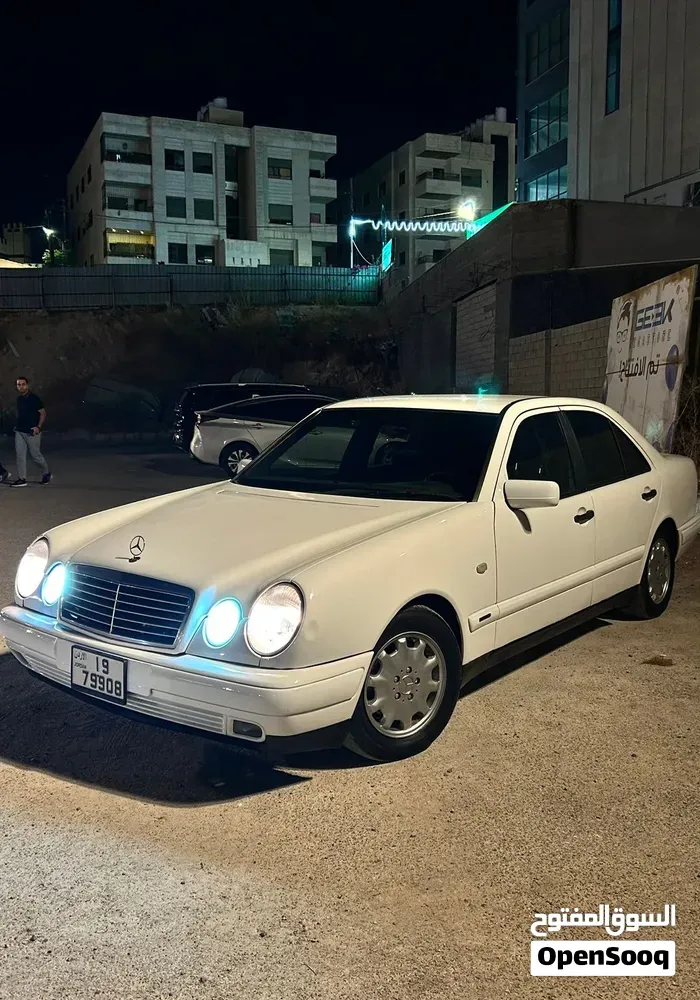 Mercedes-Benz E-Class 1996 photo 2