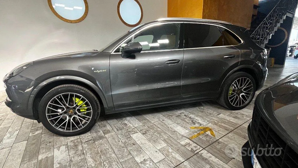 Porsche Cayenne 2021 photo 3