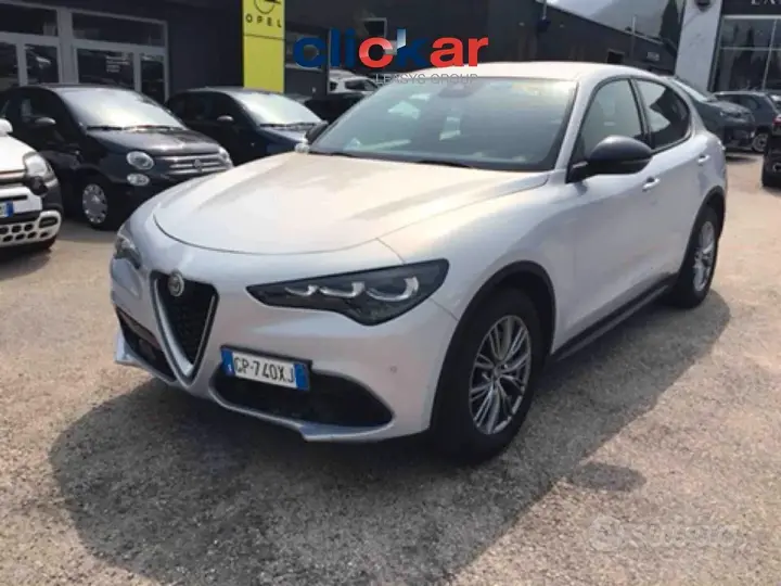 Alfa Romeo Stelvio 2023 photo 4