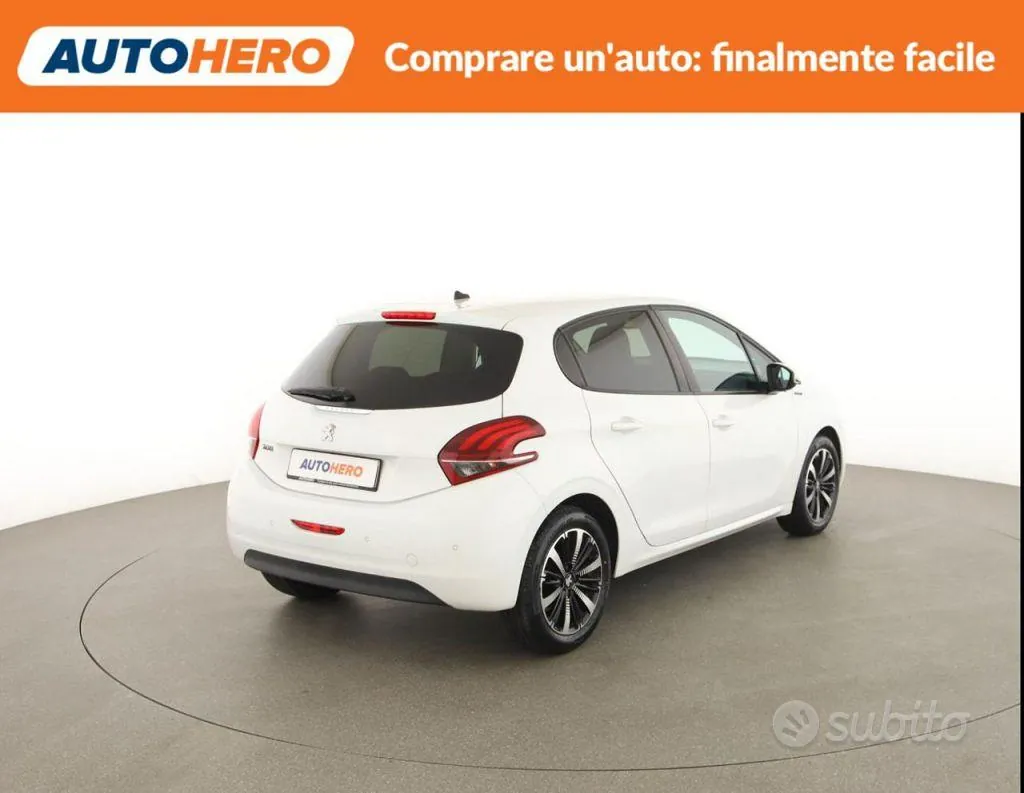 Peugeot 208 2019 photo 5