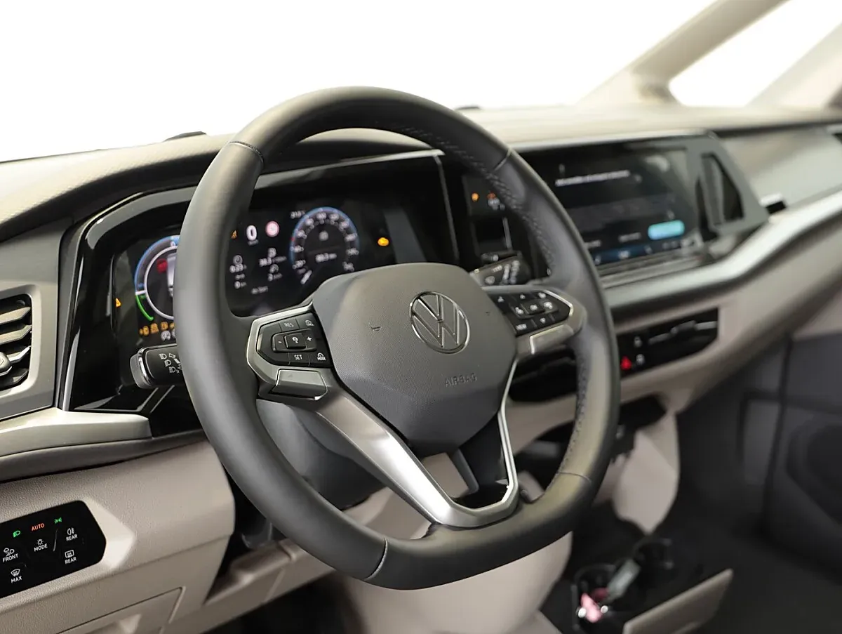Volkswagen Multivan 2026 photo 2