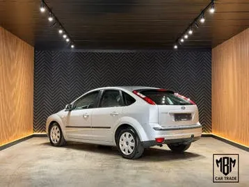 Ford Focus 2007 photo 2