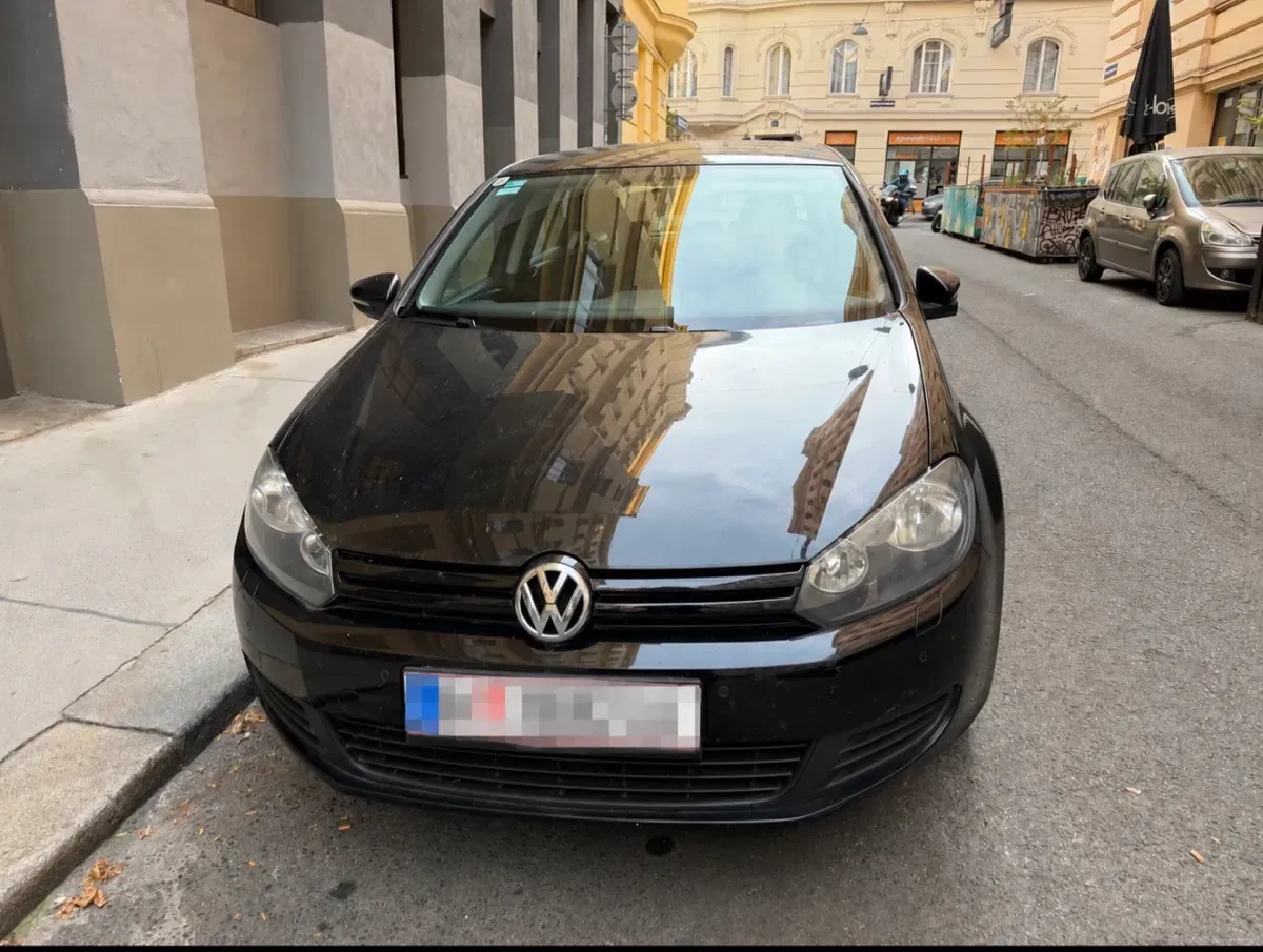 Volkswagen Golf 2011 photo 2