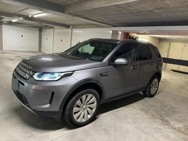 Land Rover Discovery Sport 2020 photo 2
