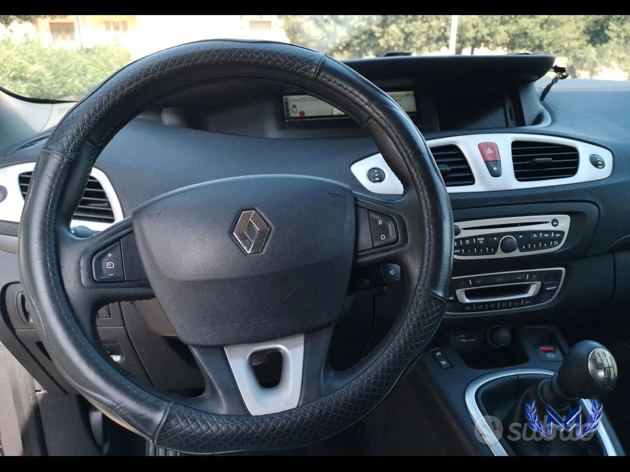 Renault Megane Scenic 2010 photo 5